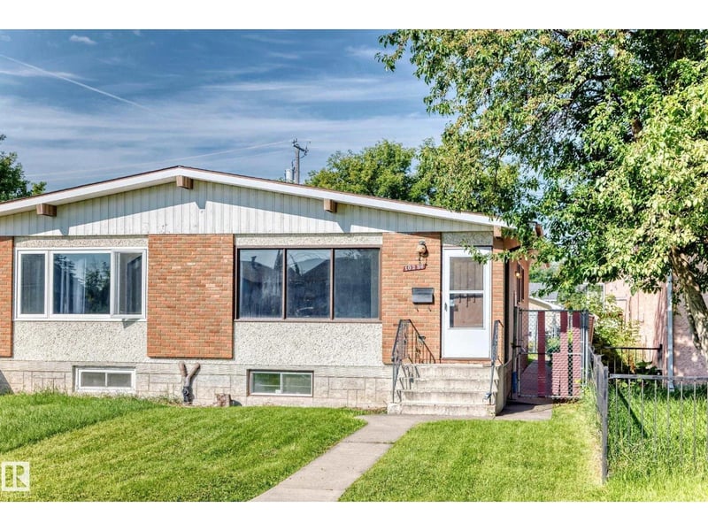 10236 154 ST NW, Edmonton, Alberta, T5P2H4, Edmonton, Alberta — photo 1 of 5