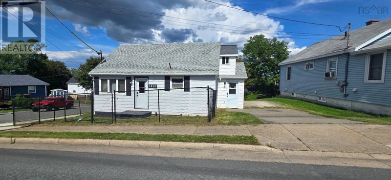 1057 George Street, Sydney, Nova Scotia, B1P1M9, Sydney, Nova Scotia — photo 1 of 5