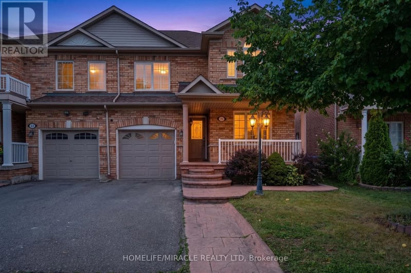 21 Topiary Lane, Brampton (Fletcher's Meadow), Ontario, L7A2K6, Brampton (Fletcher's Meadow), Ontario — photo 1 of 5