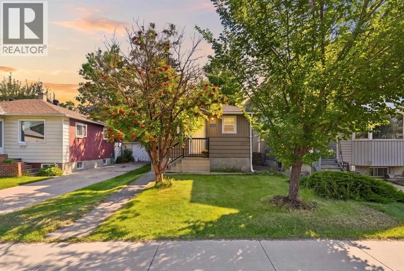 2512 19 Street Northwest, Calgary, Alberta, T2M3V4, Calgary, Alberta — photo 1 of 5