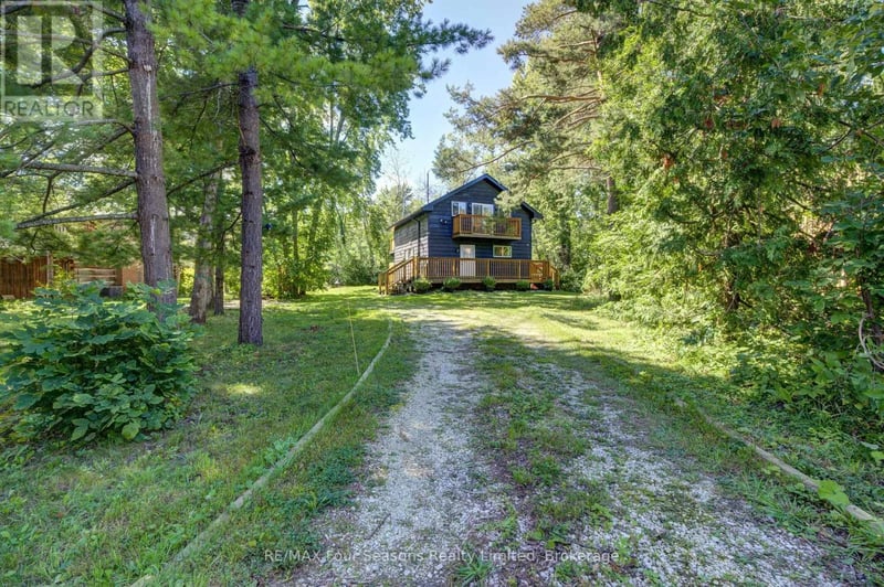 126 Martin Grove North, Blue Mountains, Ontario, L9Y0N5, Blue Mountains, Ontario — photo 1 of 5