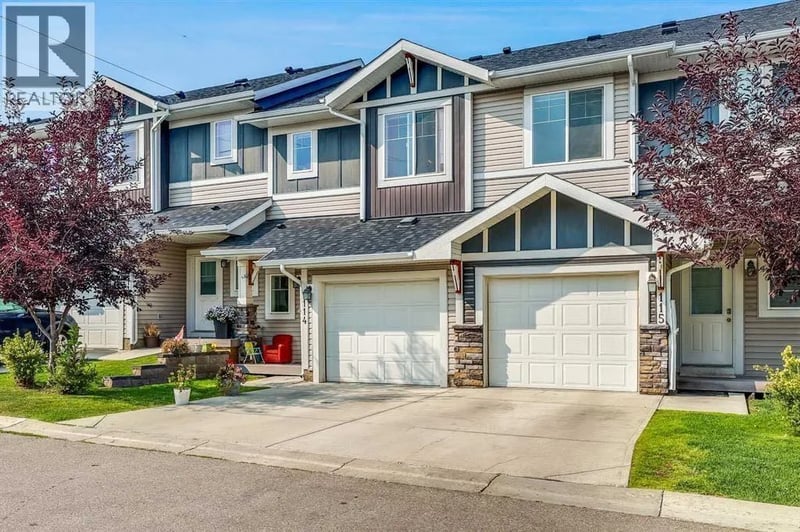 300 Marina Drive, Chestermere, Alberta, T1X0P6, Chestermere, Alberta — photo 1 of 5