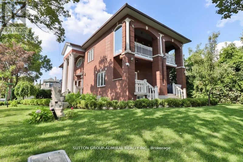 116 Goulding Avenue, Toronto (Newtonbrook West), Ontario, M2M1L4, Toronto (Newtonbrook West), Ontario — photo 1 of 5
