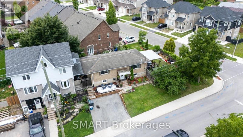23 Moffatt Street, St. Catharines (Oakdale), Ontario, L2P2L4, St. Catharines (Oakdale), Ontario — photo 1 of 5