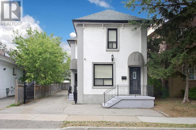 7924 Kipling Avenue, Vaughan (West Woodbridge), Ontario, L4L1Z5, Vaughan (West Woodbridge), Ontario — photo 1 of 5