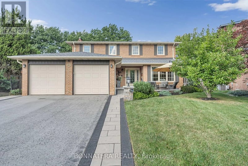 1409 Holly Court, Oakville (FA Falgarwood), Ontario, L6H3H4, Oakville (FA Falgarwood), Ontario — photo 1 of 5