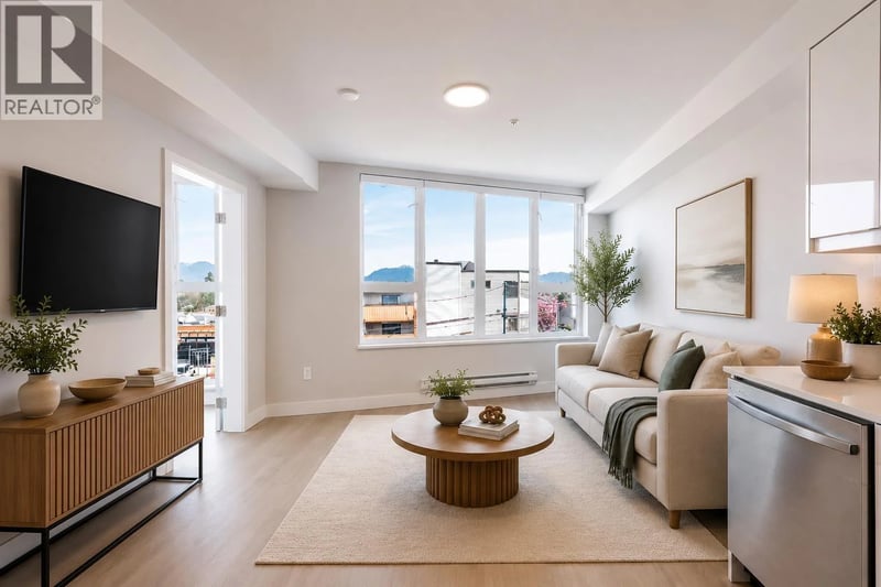 #307 3050 KINGSWAY, Vancouver, British Columbia, V5R5J7, Vancouver, British Columbia — photo 1 of 5
