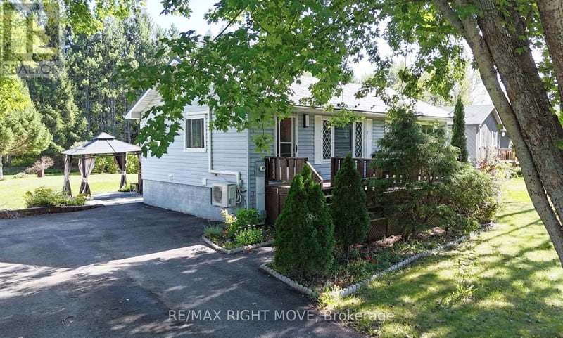 8020 Park Lane Crescent, Ramara, Ontario, L0K2B0, Ramara, Ontario — photo 1 of 5