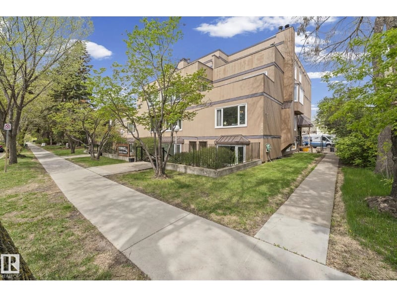 10518 84 AV NW, Edmonton, Alberta, T6E2H4, Edmonton, Alberta — photo 1 of 5