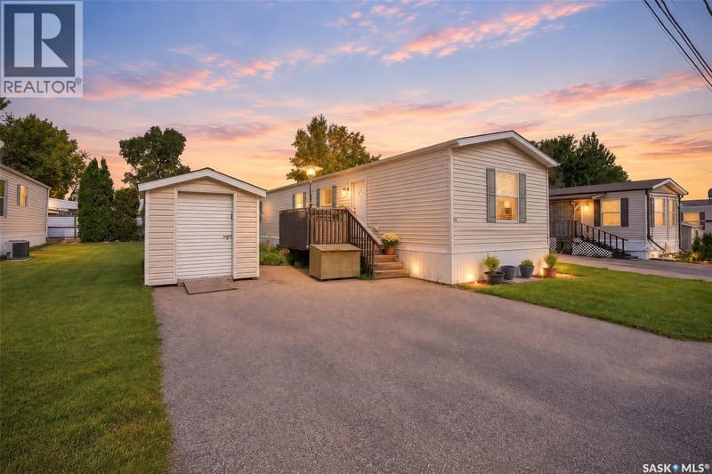J5 1295 9th AVENUE NE, Moose Jaw, Saskatchewan, S6J1C5, Moose Jaw, Saskatchewan — photo 1 of 5