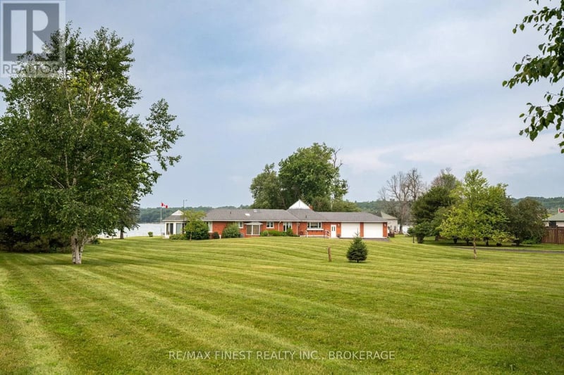 32 Howe Island Drive, Frontenac Islands (Howe Island), Ontario, K7G2V6, Frontenac Islands (Howe Island), Ontario — photo 1 of 5