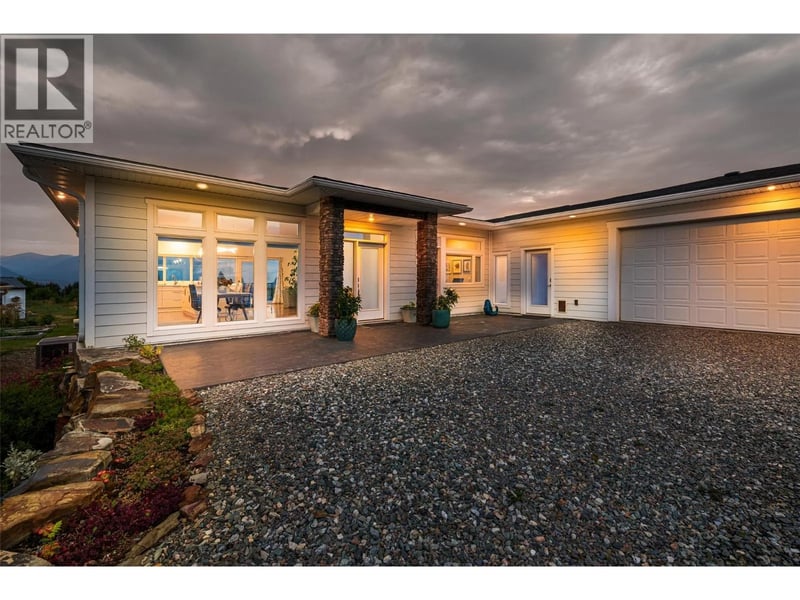 717 25th Avenue South, Erickson, British Columbia, V0B1G1, Erickson, British Columbia — photo 1 of 5