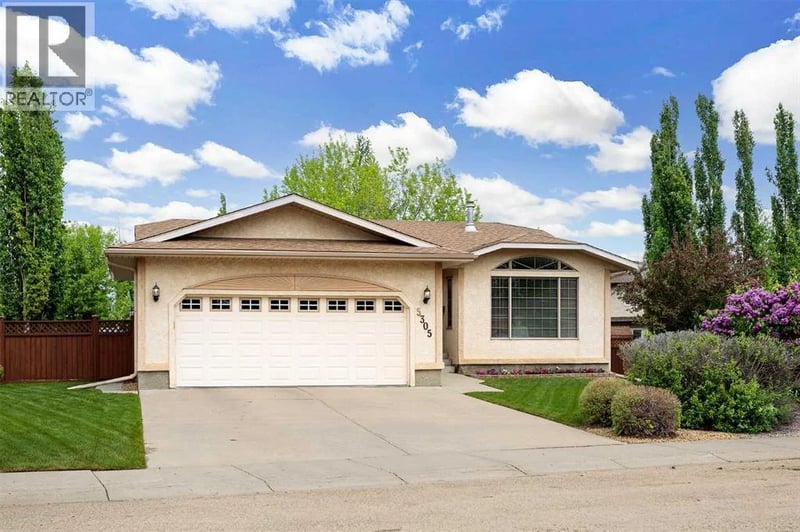 5305 66 Street, Camrose, Alberta, T4V4M2, Camrose, Alberta — photo 1 of 5