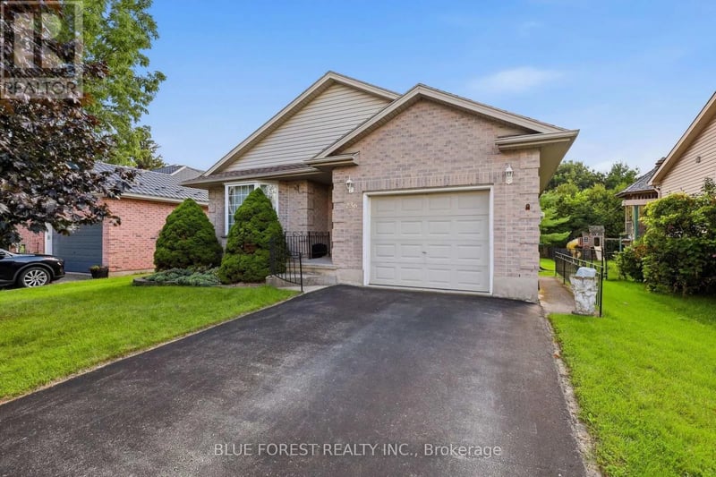 236 Margaret Street, Dutton/Dunwich (Dutton), Ontario, N0L1J0, Dutton/Dunwich (Dutton), Ontario — photo 1 of 5