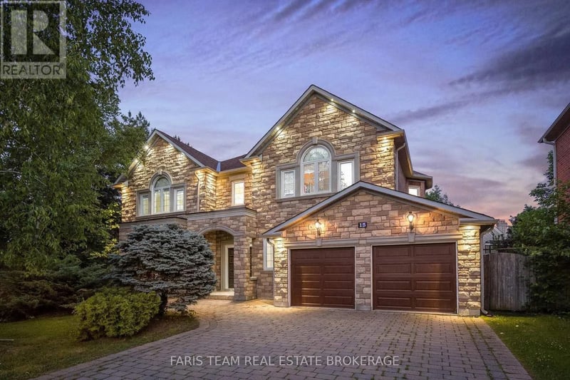 15 Clarendon Drive, Richmond Hill (Bayview Hill), Ontario, L4B2Z4, Richmond Hill (Bayview Hill), Ontario — photo 1 of 5
