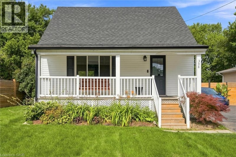 398 EAST 38TH Street, Hamilton, Ontario, L8V4G6, Hamilton, Ontario — photo 1 of 5