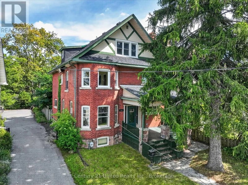 272 Burnham Street, Peterborough (Ashburnham Ward 4), Ontario, K9H1T3, Peterborough (Ashburnham Ward 4), Ontario — photo 1 of 5