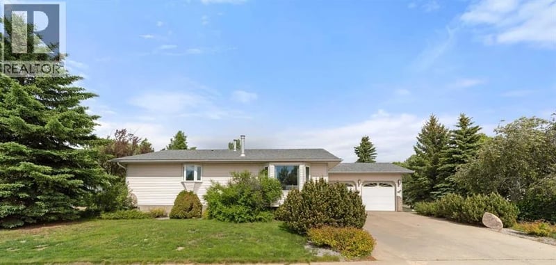 5403 64 Street, Camrose, Alberta, T4V4L7, Camrose, Alberta — photo 1 of 5
