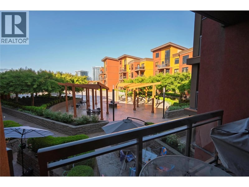#427 654 COOK Road, Kelowna, British Columbia, V1W3G7, Kelowna, British Columbia — photo 1 of 5