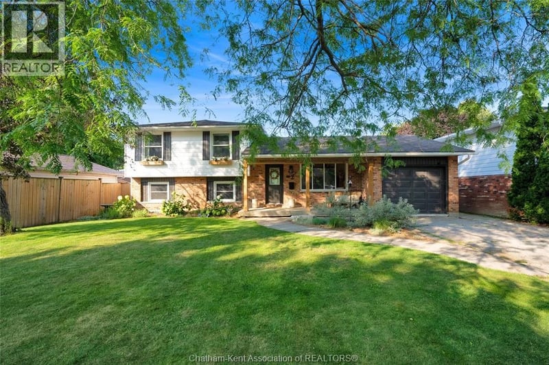 7 ORDON Boulevard, Chatham, Ontario, N7L4B1, Chatham, Ontario — photo 1 of 5