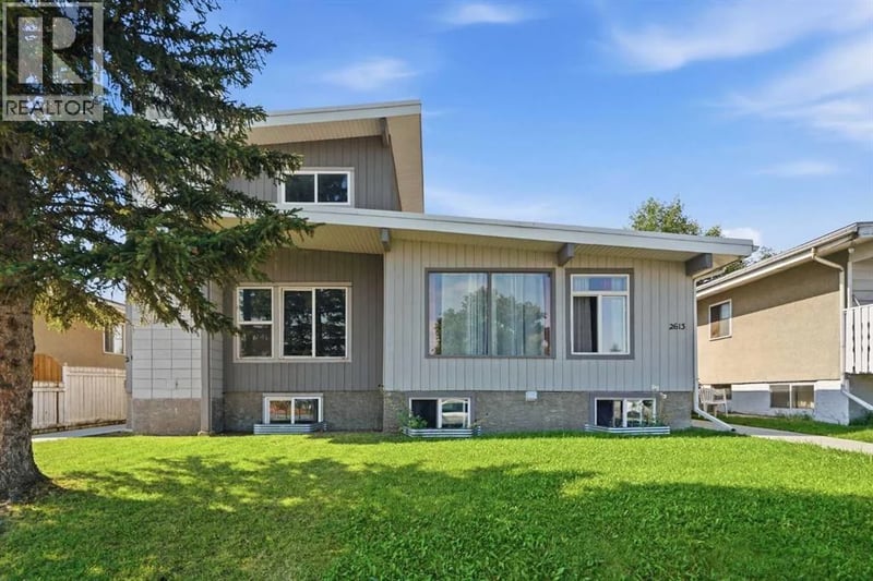 26152613 39 Street Southeast, Calgary, Alberta, T2B1A8, Calgary, Alberta — photo 1 of 5