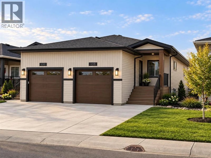 62 Gray Close, Sylvan Lake, Alberta, T4S0W4, Sylvan Lake, Alberta — photo 1 of 5