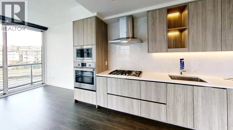 #405 4730 LOUGHEED Highway, Burnaby, British Columbia, V5C0M9, Burnaby, British Columbia — photo 1 of 5