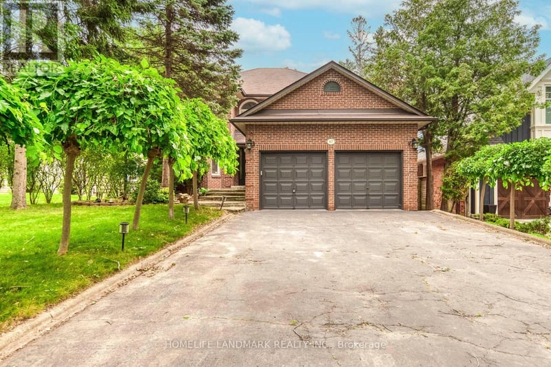 67 Cudmore Road, Oakville (BR Bronte), Ontario, L6L2Y4, Oakville (BR Bronte), Ontario — photo 1 of 5