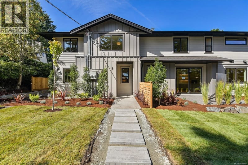 #2 4430 Shore Way, Saanich, British Columbia, V8N3T9, Saanich, British Columbia — photo 1 of 5