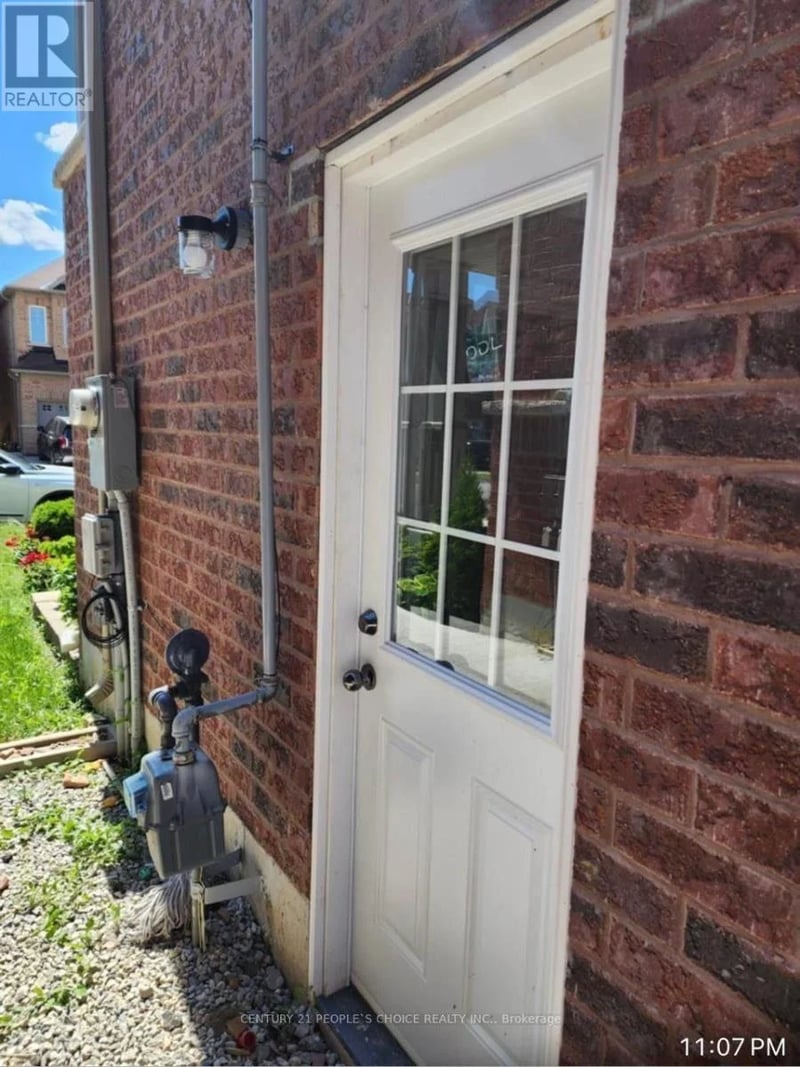#Bsmt 7 Humberstone Crescent, Brampton (Northwest Brampton), Ontario, L7A4C3, Brampton (Northwest Brampton), Ontario — photo 1 of 5