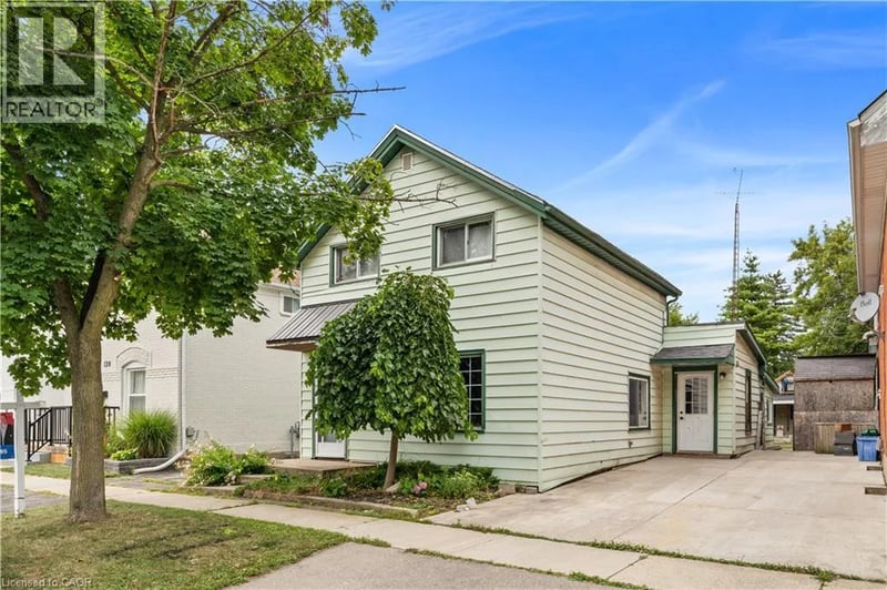 126 CAYUGA Street, Brantford, Ontario, N3S1X4, Brantford, Ontario — photo 1 of 5