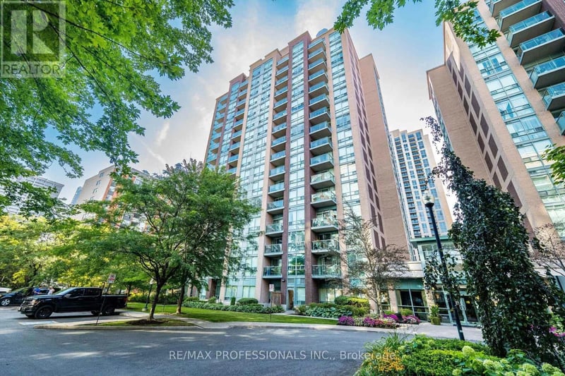 #101 7 Michael Power Place, Toronto (Islington-City Centre West), Ontario, M9A0A4, Toronto (Islington-City Centre West), Ontario — photo 1 of 5