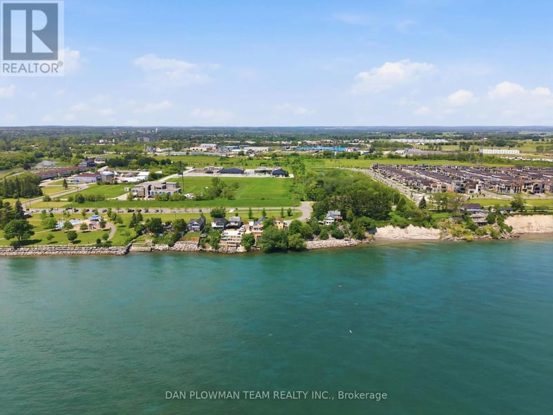 78 East Beach Road, Clarington (Bowmanville), Ontario, L1C6A5, Clarington (Bowmanville), Ontario — photo 1 of 5
