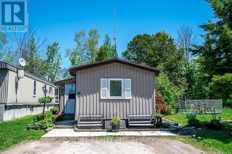 64 OTTER Line, Kawartha Lakes (Lindsay), Ontario, K9V0K1, Kawartha Lakes (Lindsay), Ontario — photo 1 of 5