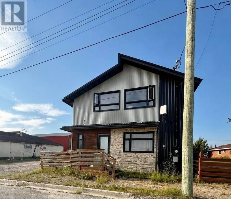 108 First NE Avenue, Greenstone (TB-62), Ontario, P0T1M0, Greenstone (TB-62), Ontario — photo 1 of 5