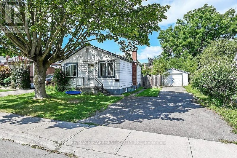 576 Rosseau Road, Hamilton (Rosedale), Ontario, L8K4T8, Hamilton (Rosedale), Ontario — photo 1 of 5