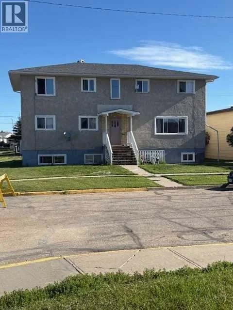 4740 54 Avenue, Whitecourt, Alberta, T7S1A3, Whitecourt, Alberta — photo 1 of 5
