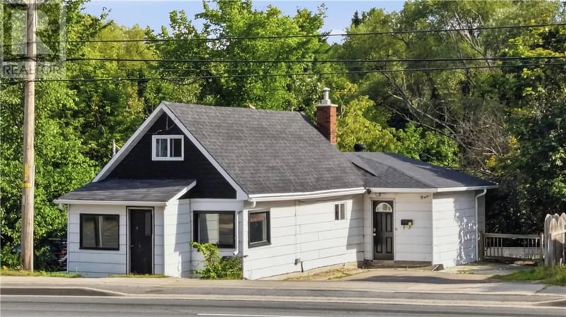 181 Douglas Street, Sudbury, Ontario, P3E1E9, Sudbury, Ontario — photo 1 of 5