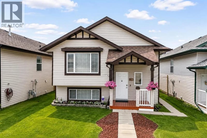 138 Lanterman Close, Red Deer, Alberta, T4R3N8, Red Deer, Alberta — photo 1 of 5