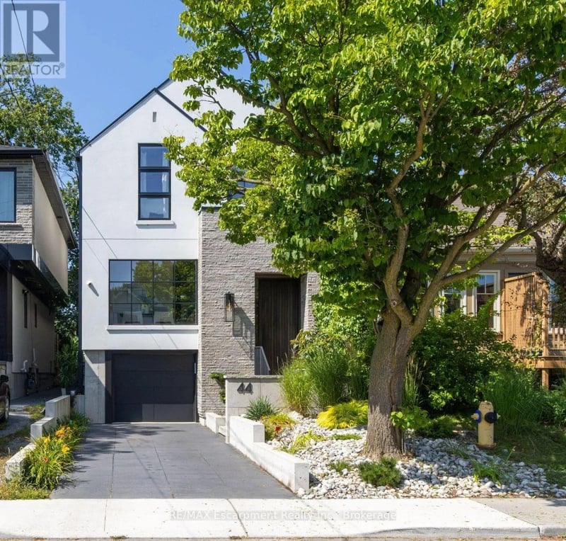 44 Thirteenth Street, Toronto (New Toronto), Ontario, M8V3H4, Toronto (New Toronto), Ontario — photo 1 of 5