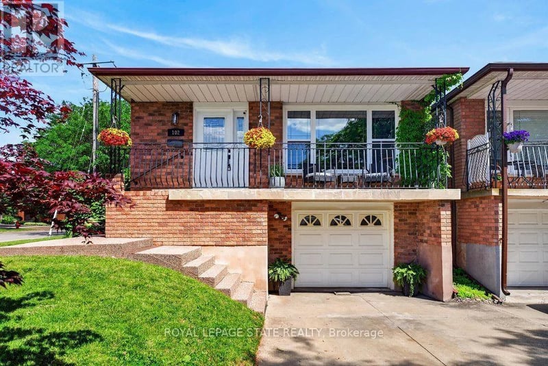 102 Birchlawn Drive, Hamilton (Stoney Creek), Ontario, L8G4B7, Hamilton (Stoney Creek), Ontario — photo 1 of 5
