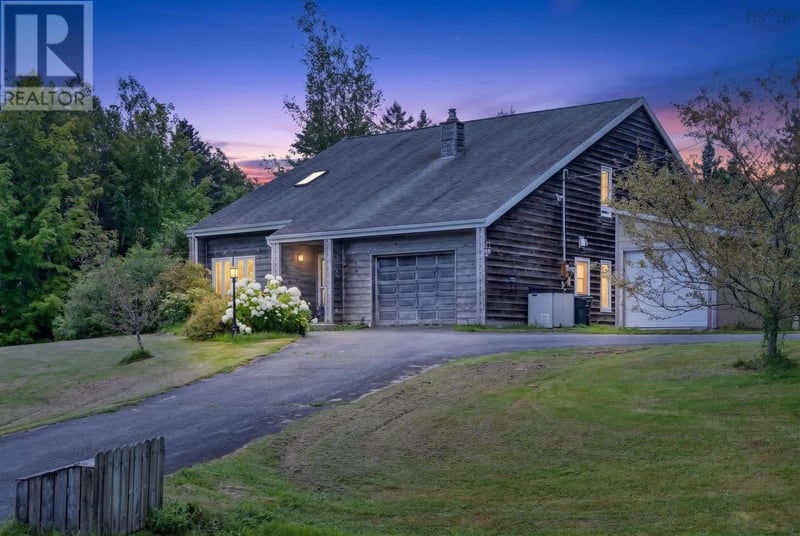 9 POUSHAY Drive, Coxheath, Nova Scotia, B1L1B4, Coxheath, Nova Scotia — photo 1 of 5