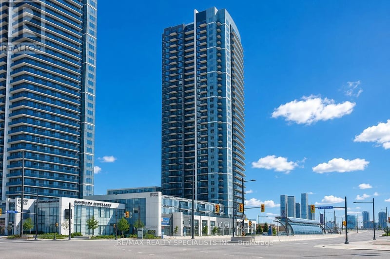 #501 3600 Hwy 7, Vaughan (East Woodbridge), Ontario, L4L0G7, Vaughan (East Woodbridge), Ontario — photo 1 of 5