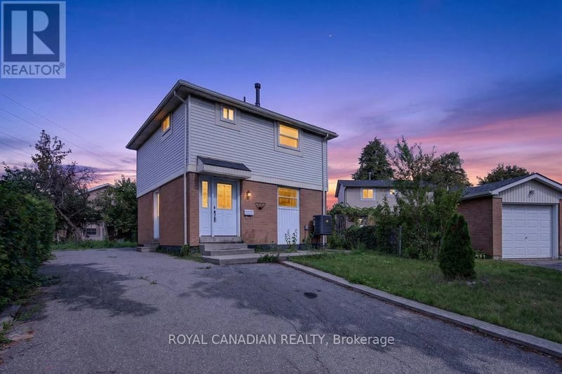 6 Damascus Drive, Toronto (West Humber-Clairville), Ontario, M9V4G1, Toronto (West Humber-Clairville), Ontario — photo 1 of 5