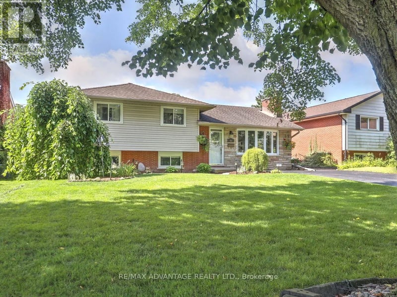 45 Agincourt Gardens, London South (South T), Ontario, N5Z4E5, London South (South T), Ontario — photo 1 of 5