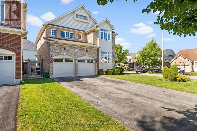 94 Hockley Avenue, Clarington (Bowmanville), Ontario, L1C0G5, Clarington (Bowmanville), Ontario — photo 1 of 5