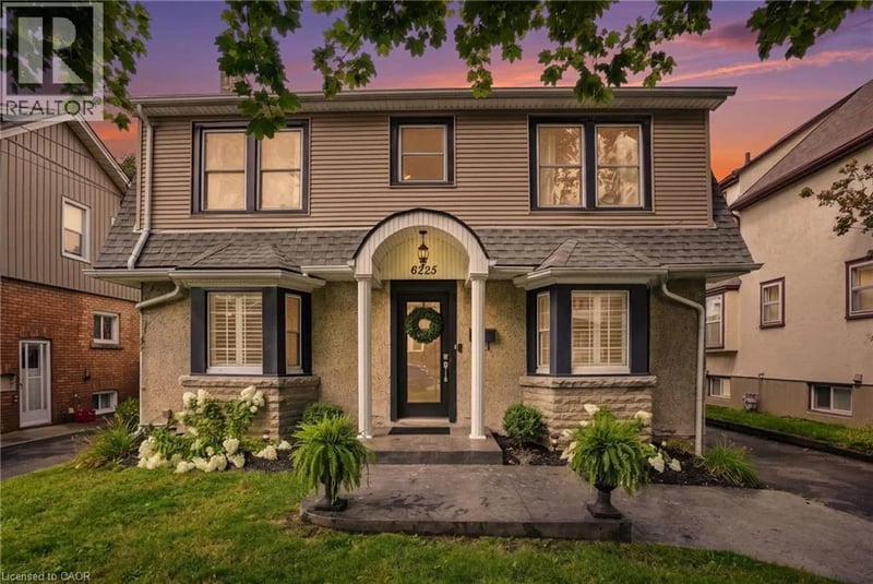 6225 DAWLISH Avenue, Niagara Falls, Ontario, L2G4J7, Niagara Falls, Ontario — photo 1 of 5