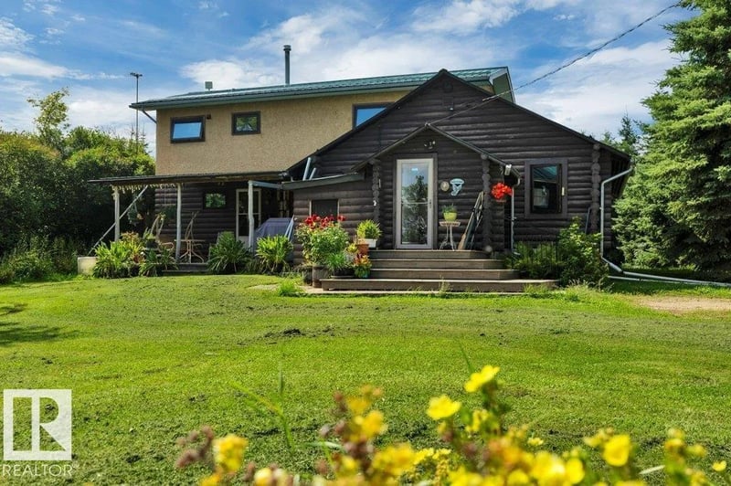 475063 RGE ROAD 260, Rural Wetaskiwin County, Alberta, T0C1Z0, Rural Wetaskiwin County, Alberta — photo 1 of 5