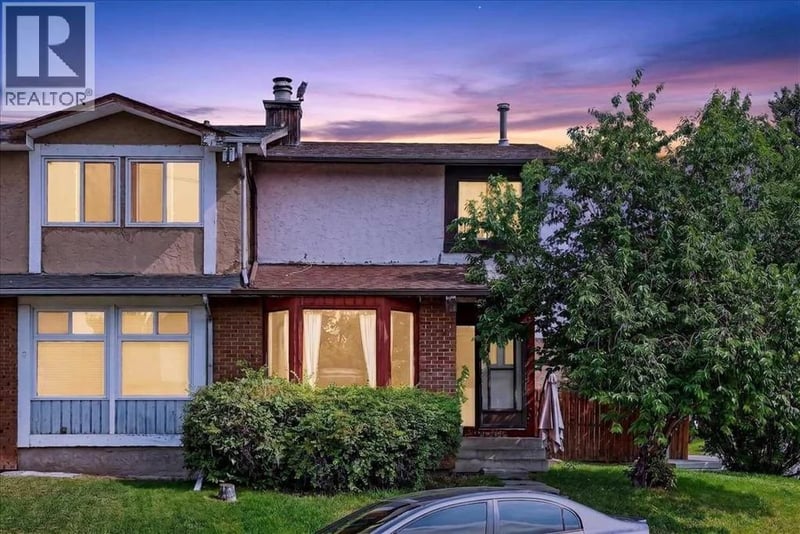 672 Whiteridge Way Northeast, Calgary, Alberta, T1Y4S9, Calgary, Alberta — photo 1 of 5