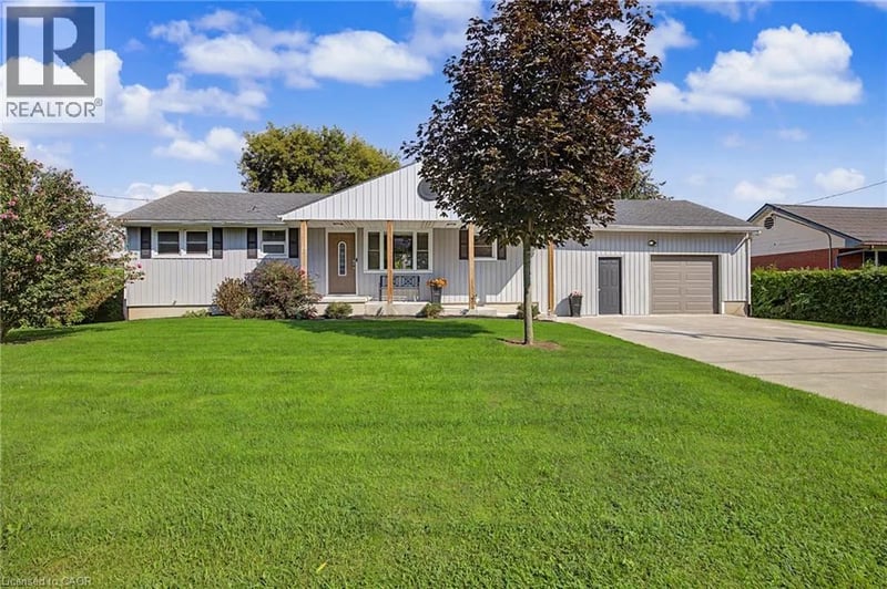 4 FAIRVIEW Street, Tillsonburg, Ontario, N4G1A1, Tillsonburg, Ontario — photo 1 of 5